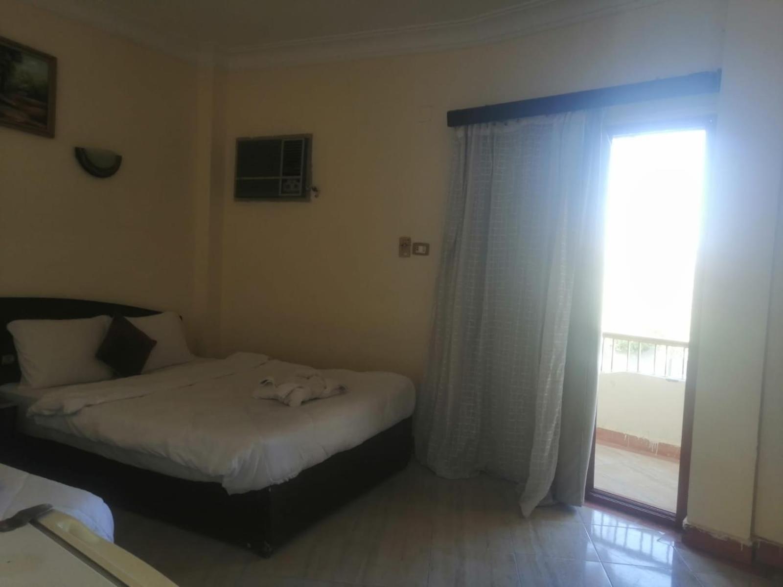 Eiffel Hotel Hurghada Buitenkant foto